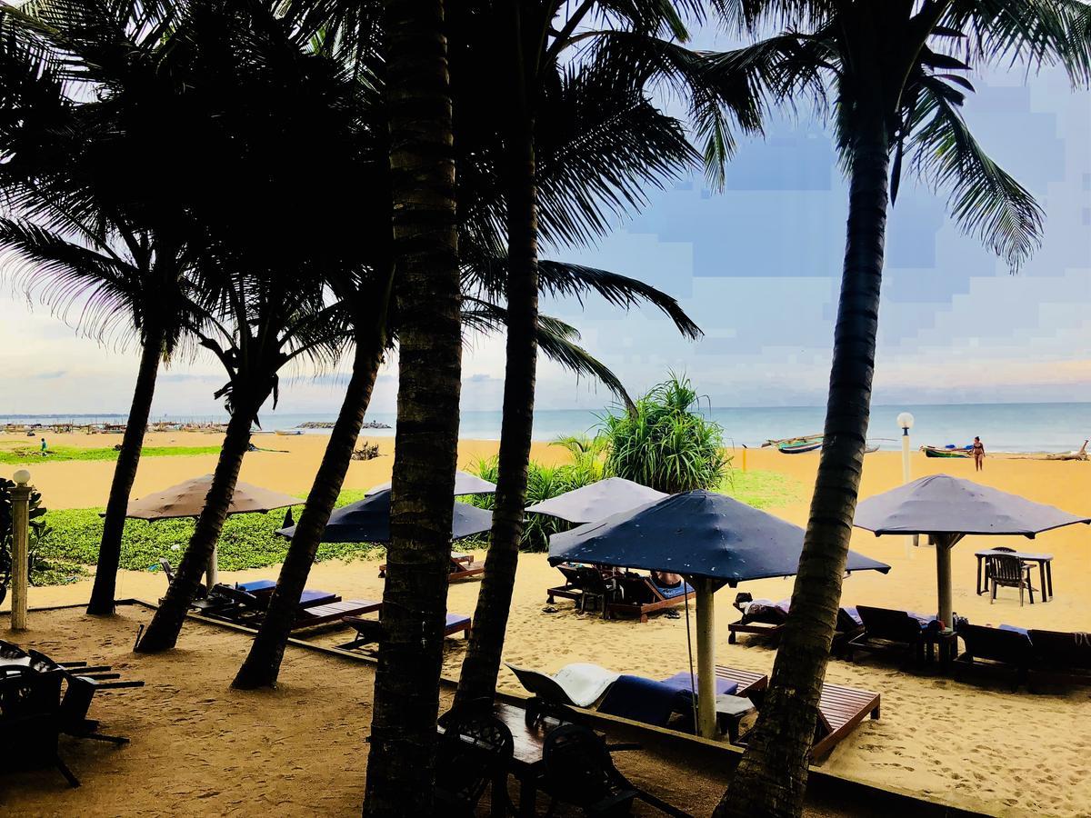 Lanka Beach Hotel Ettukala Exterior photo