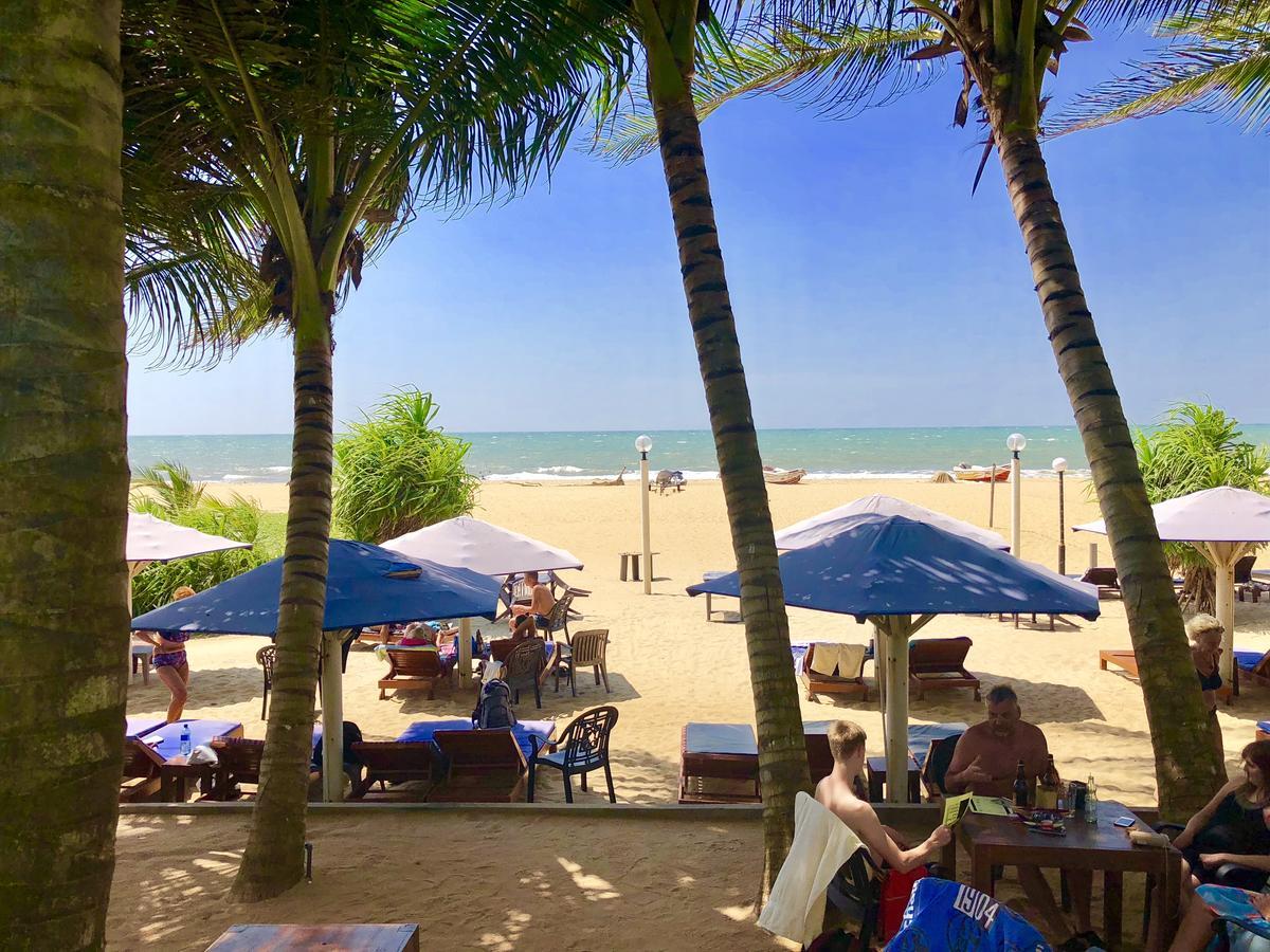 Lanka Beach Hotel Ettukala Exterior photo
