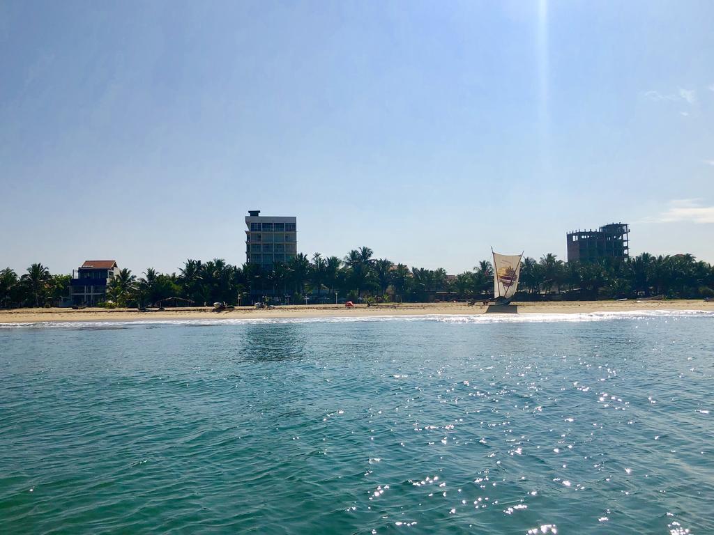 Lanka Beach Hotel Ettukala Exterior photo