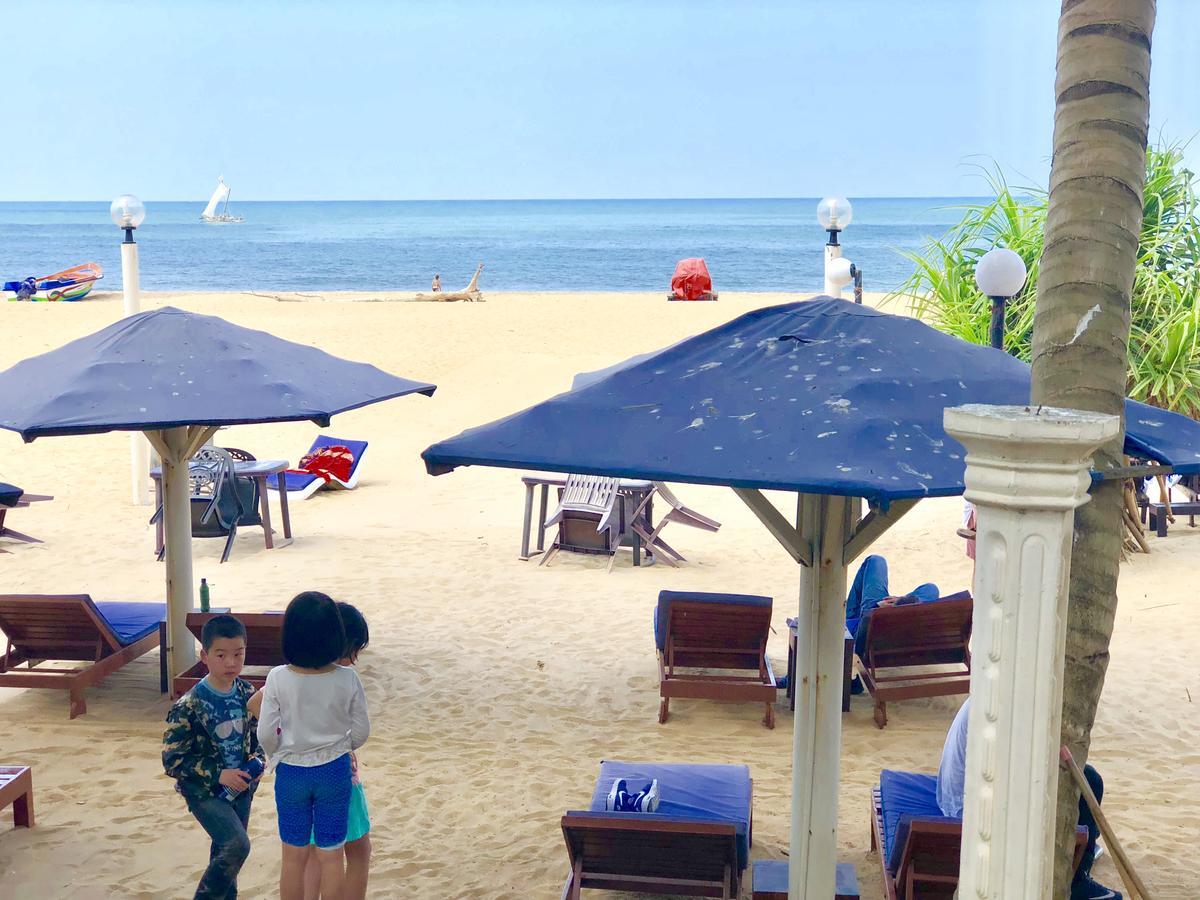 Lanka Beach Hotel Ettukala Exterior photo