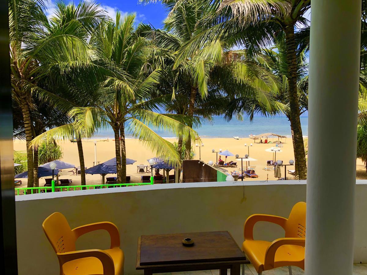 Lanka Beach Hotel Ettukala Exterior photo