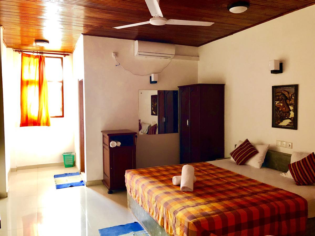 Lanka Beach Hotel Ettukala Exterior photo