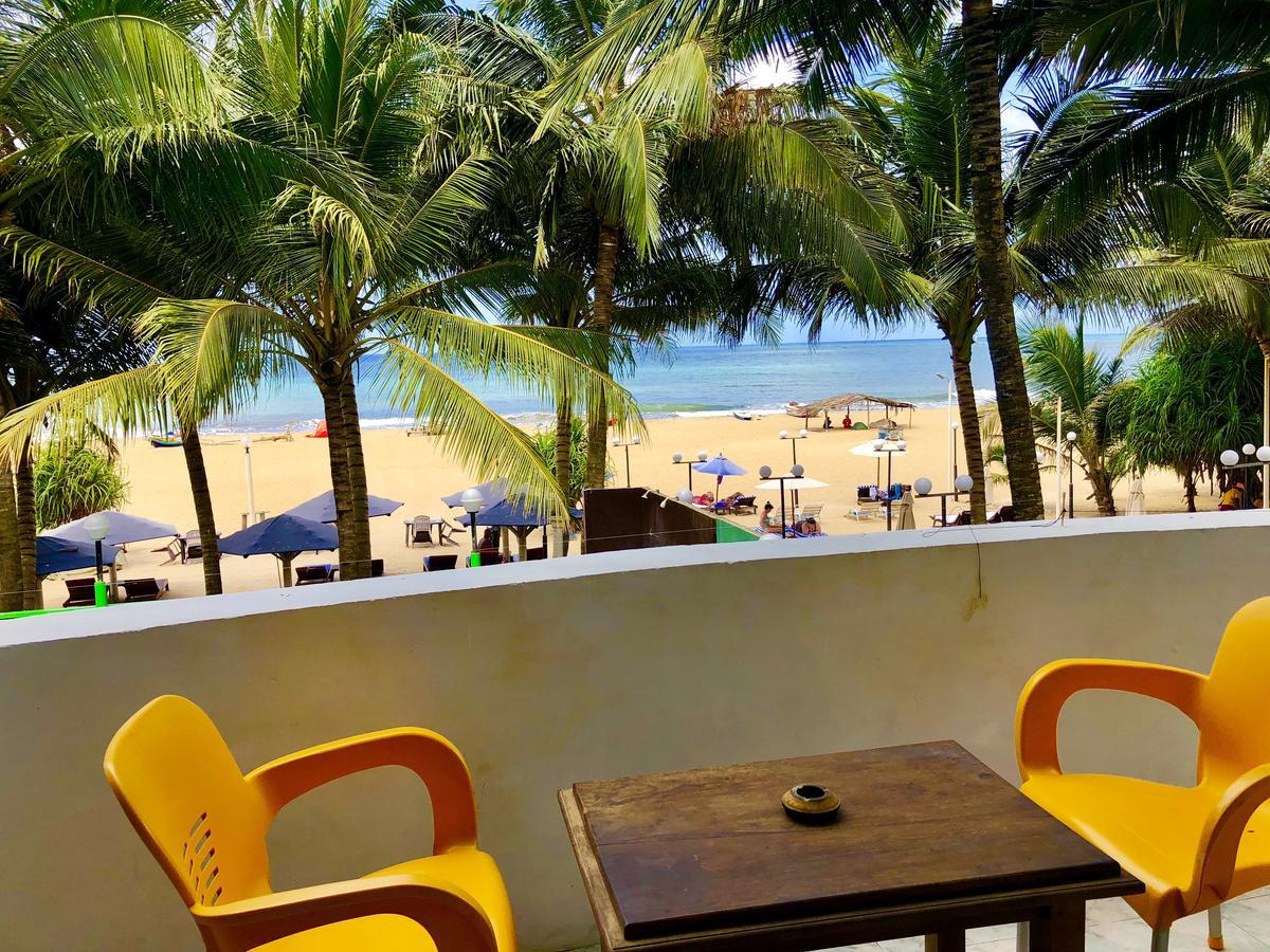Lanka Beach Hotel Ettukala Exterior photo