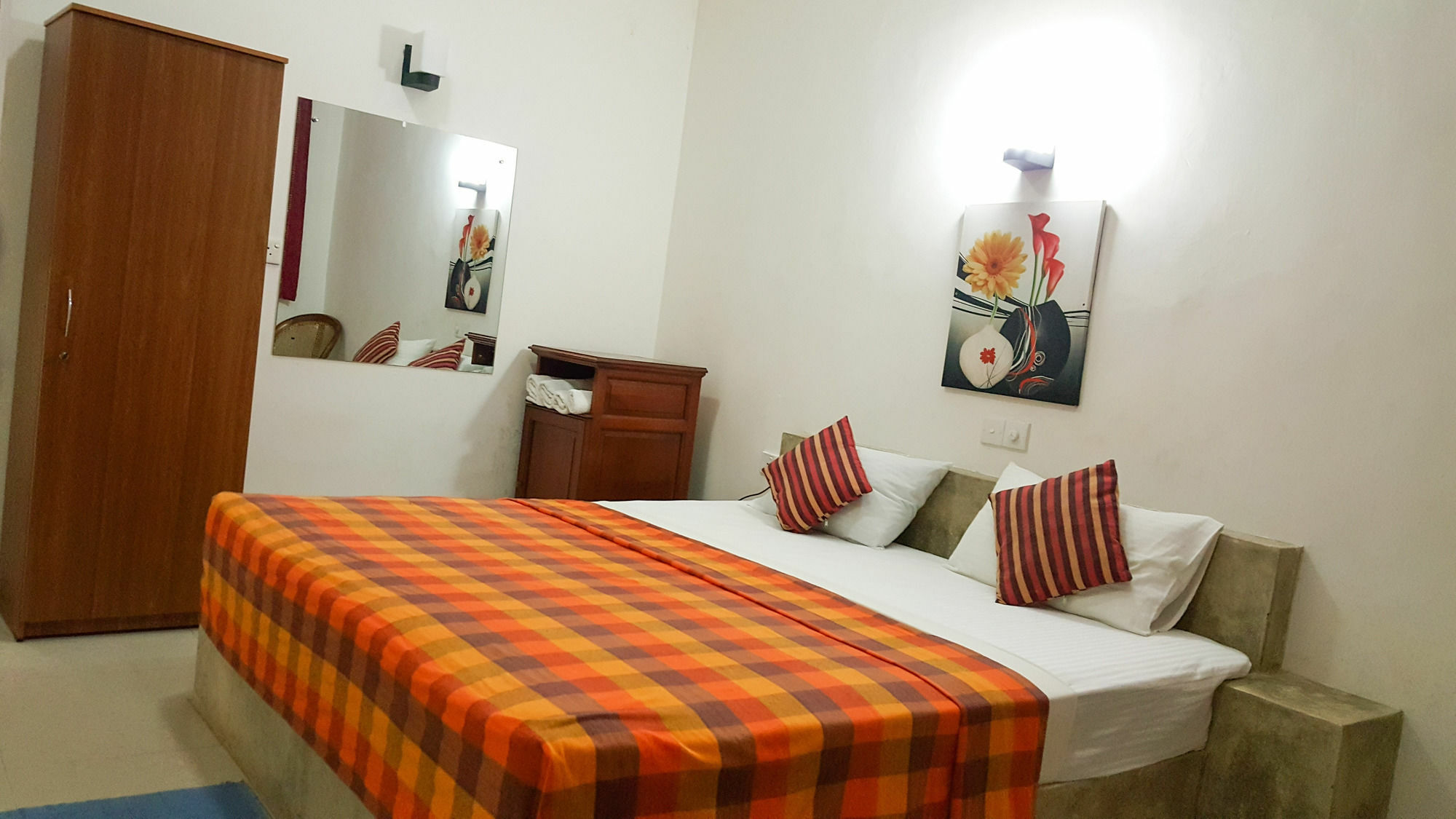 Lanka Beach Hotel Ettukala Exterior photo