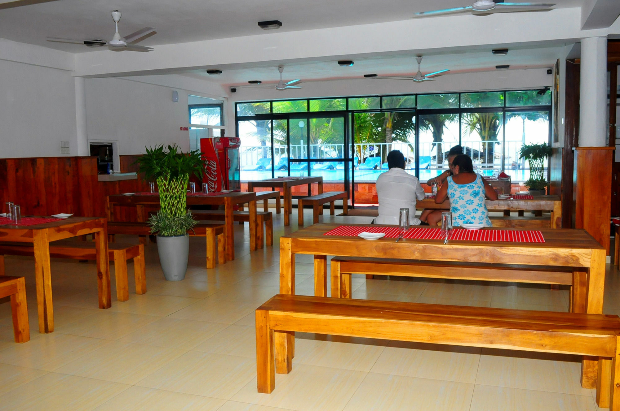 Lanka Beach Hotel Ettukala Exterior photo